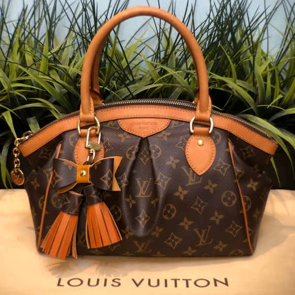 Louis Vuitton Handbags - Authenticated Louis Vuitton Tivoli VI4038
